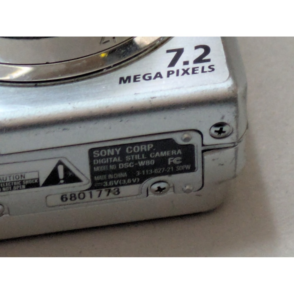 Sony Cyber-shot DSC-W80 7.2MP Digital Camera Silver Bundle 4GB Card Working - Picture 8 of 11